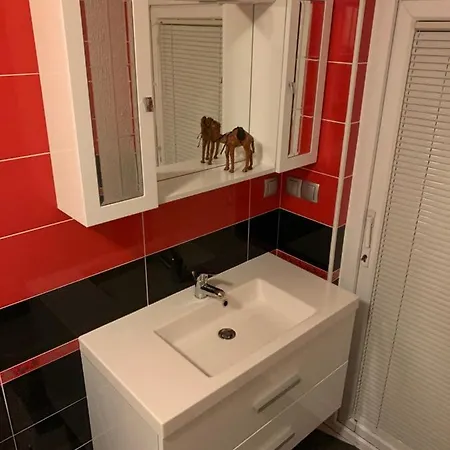 Peachy House Bezigrad