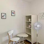Peachy House Bezigrad Gæstehus