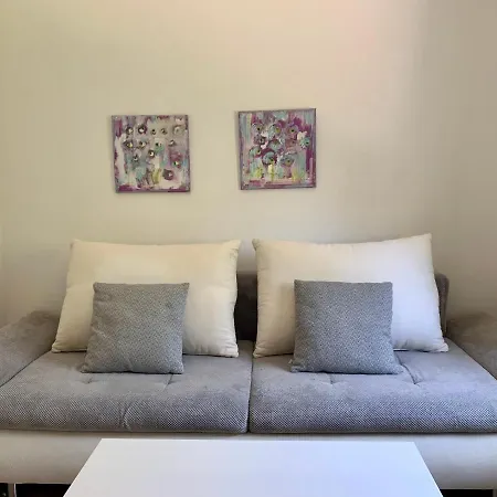 Guest house Peachy House Bezigrad Ljubljana